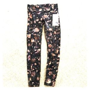 NWT Lululemon Speed Up Tight 28”